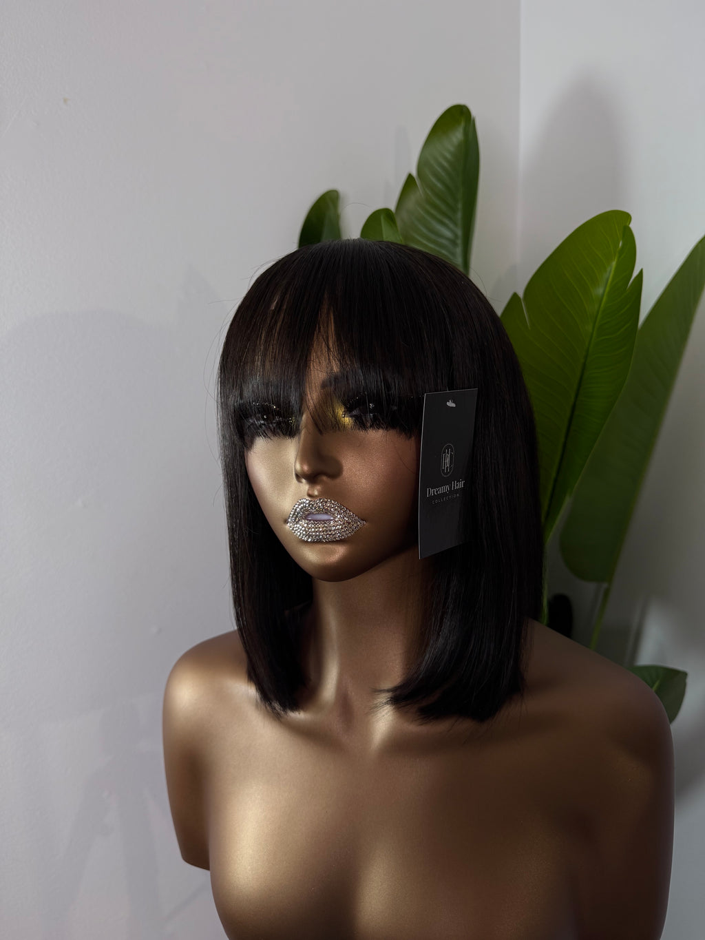 Perruque Bob Lisse avec Frange – Coupe Luxe Ultra Chic