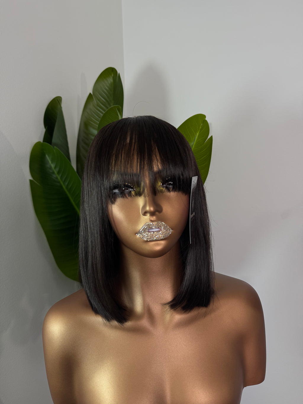 Perruque Bob Lisse avec Frange – Coupe Luxe Ultra Chic